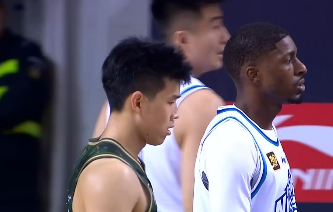 开云页面-科维托娃迎来十赛季出色发挥,中国队观众热烈欢呼!